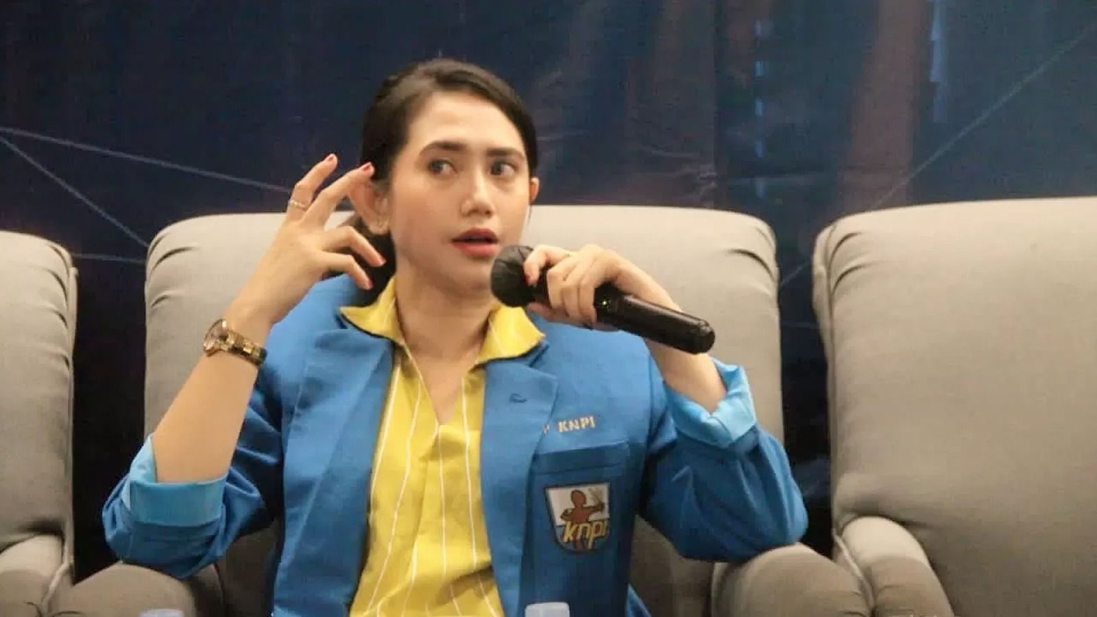 Ketum KNPI, Putri Khairunnisa Sebut Pengibaran Bendera One Piece Cederai Nasionalisme Bangsa Ketum KNPI, Putri Khairunnisa Sebut Pengibaran Bendera One Piece Cederai Nasionalisme Bangsa