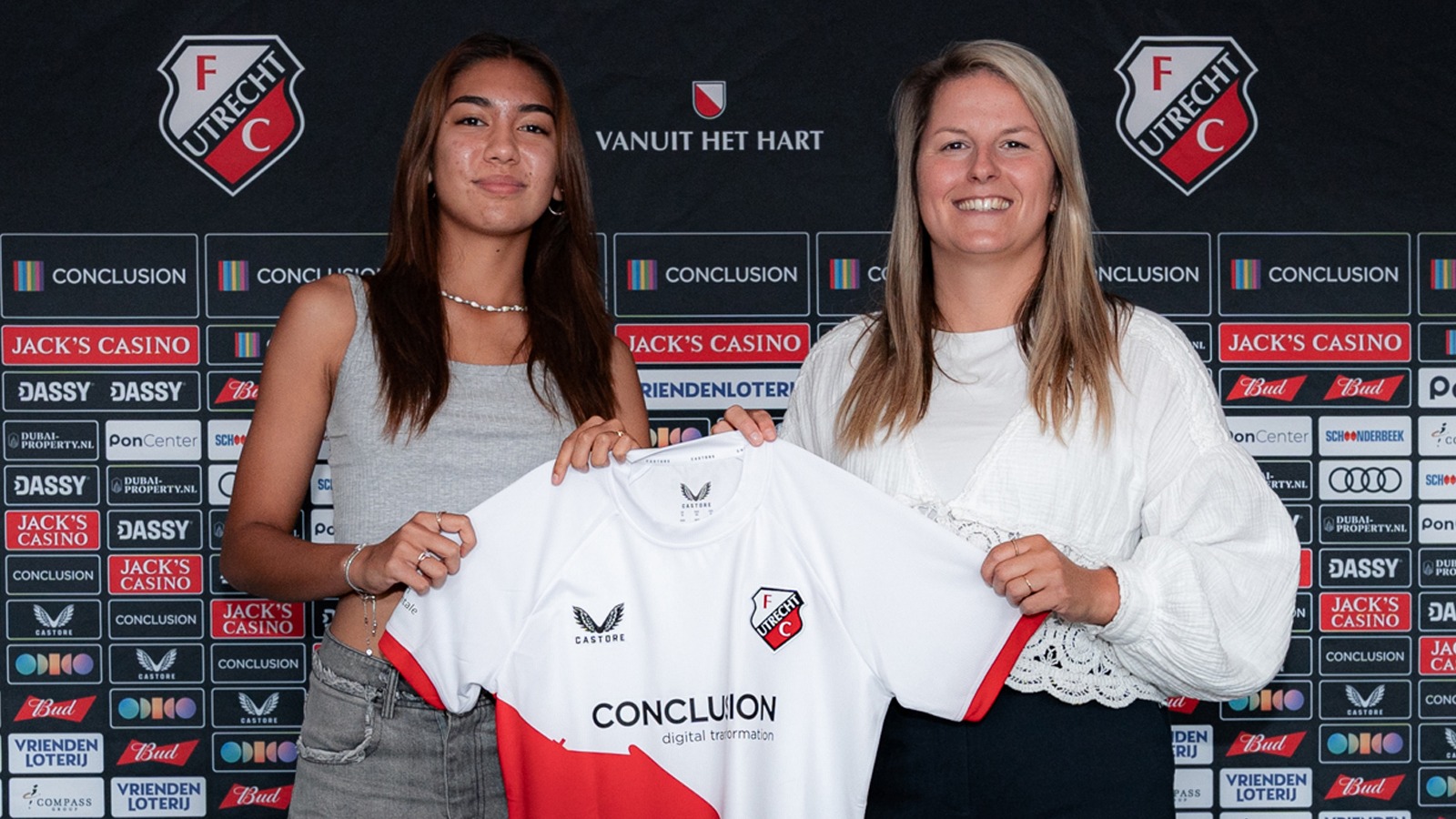 Stiker Timnas Putri Indonesia Resmi Gabung FC Utrecht Stiker Timnas Putri Indonesia Resmi Gabung FC Utrecht
