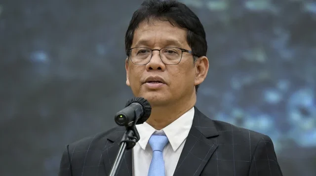 Menkeu Purbaya Optimis Ekonomi RI Tumbuh 5,2 Persen di Akhir 2025 Menkeu Purbaya Optimis Ekonomi RI Tumbuh 5,2 Persen di Akhir 2025
