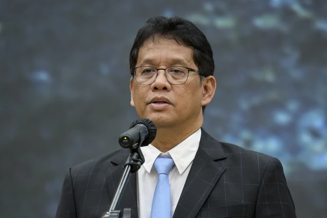 Menkeu Purbaya Optimis Ekonomi RI Tumbuh 5,2 Persen di Akhir 2025 Menkeu Purbaya Optimis Ekonomi RI Tumbuh 5,2 Persen di Akhir 2025