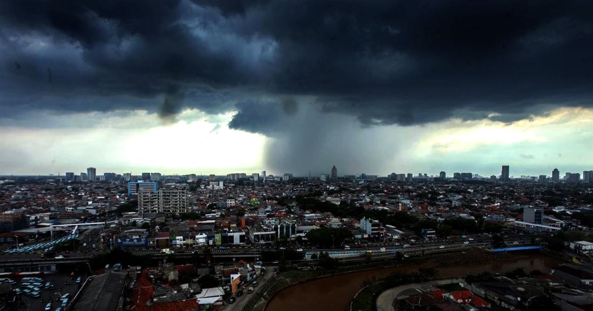 Bencana Hidrometeorologi Melanda Jawa Barat: Ribuan Warga Terdampak, Pemerintah Siaga Penuh