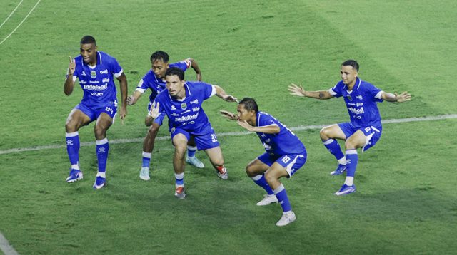 Persib vs Malut United 2-0: Misi Balas Dendam komplit di Bandung